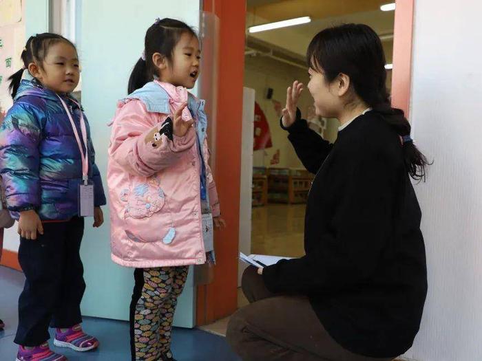 濟(jì)南市七里山幼兒園疫情防控應(yīng)急演練