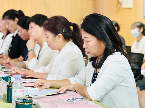 將課題研究落到實處 這場關于智慧校園的開題論證會舉行