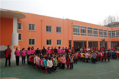 濟南市七里山幼兒園:有備演練顯人文 突擊演練見實效